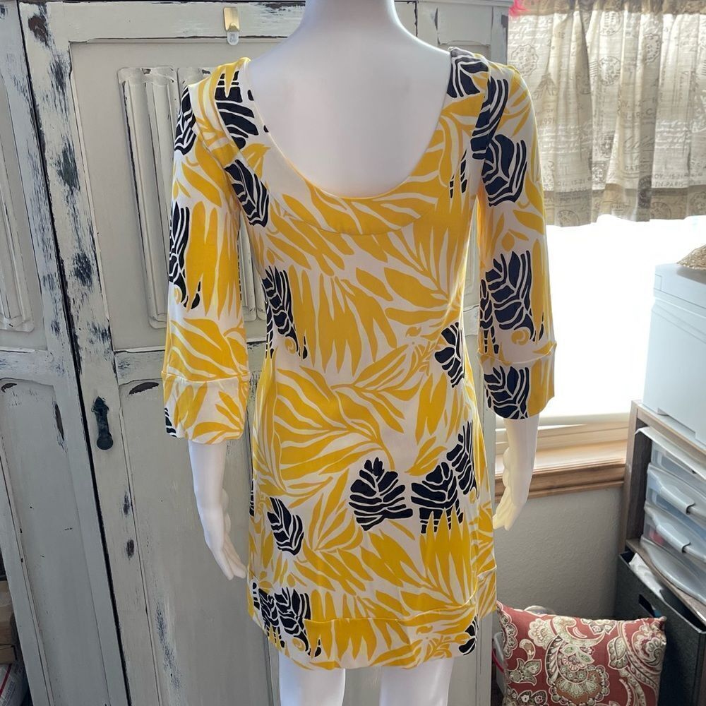 Diane Von Furstenberg Vintage Yellow Scoop Neck Floral Silk Dress Sz 0 - Picture 3 of 15